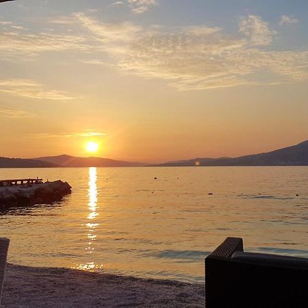 Apartment Okrug Gornji - Trogir With Sea View Εξωτερικό φωτογραφία