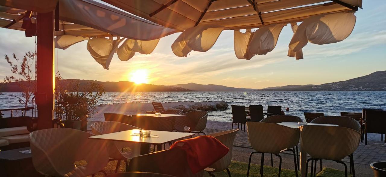 Apartment Okrug Gornji - Trogir With Sea View Εξωτερικό φωτογραφία