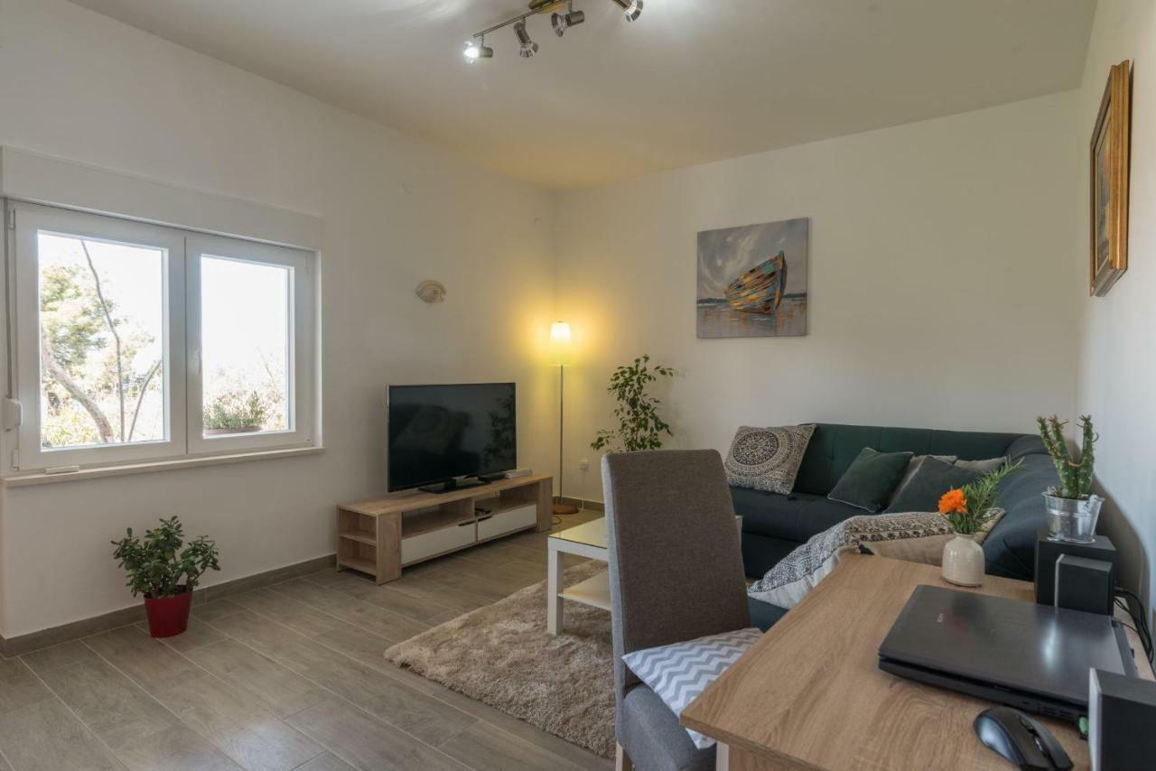 Apartment Okrug Gornji - Trogir With Sea View Εξωτερικό φωτογραφία