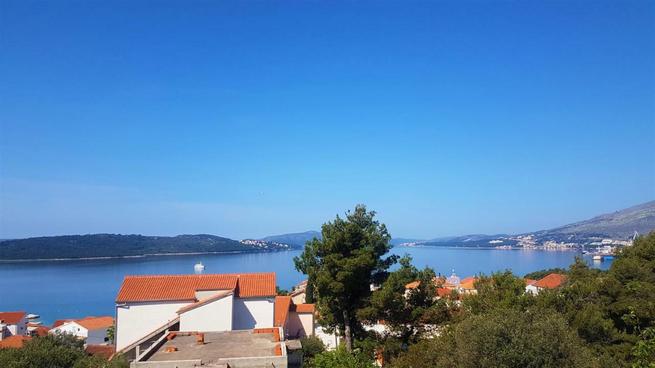Apartment Okrug Gornji - Trogir With Sea View Εξωτερικό φωτογραφία